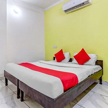 Hotel O Cozy Stay Delhi  Exterior photo