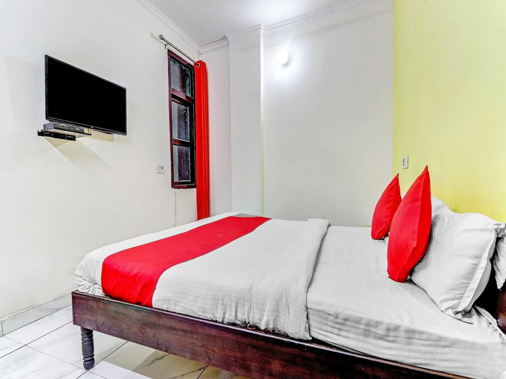 Hotel O Cozy Stay Delhi  Exterior photo