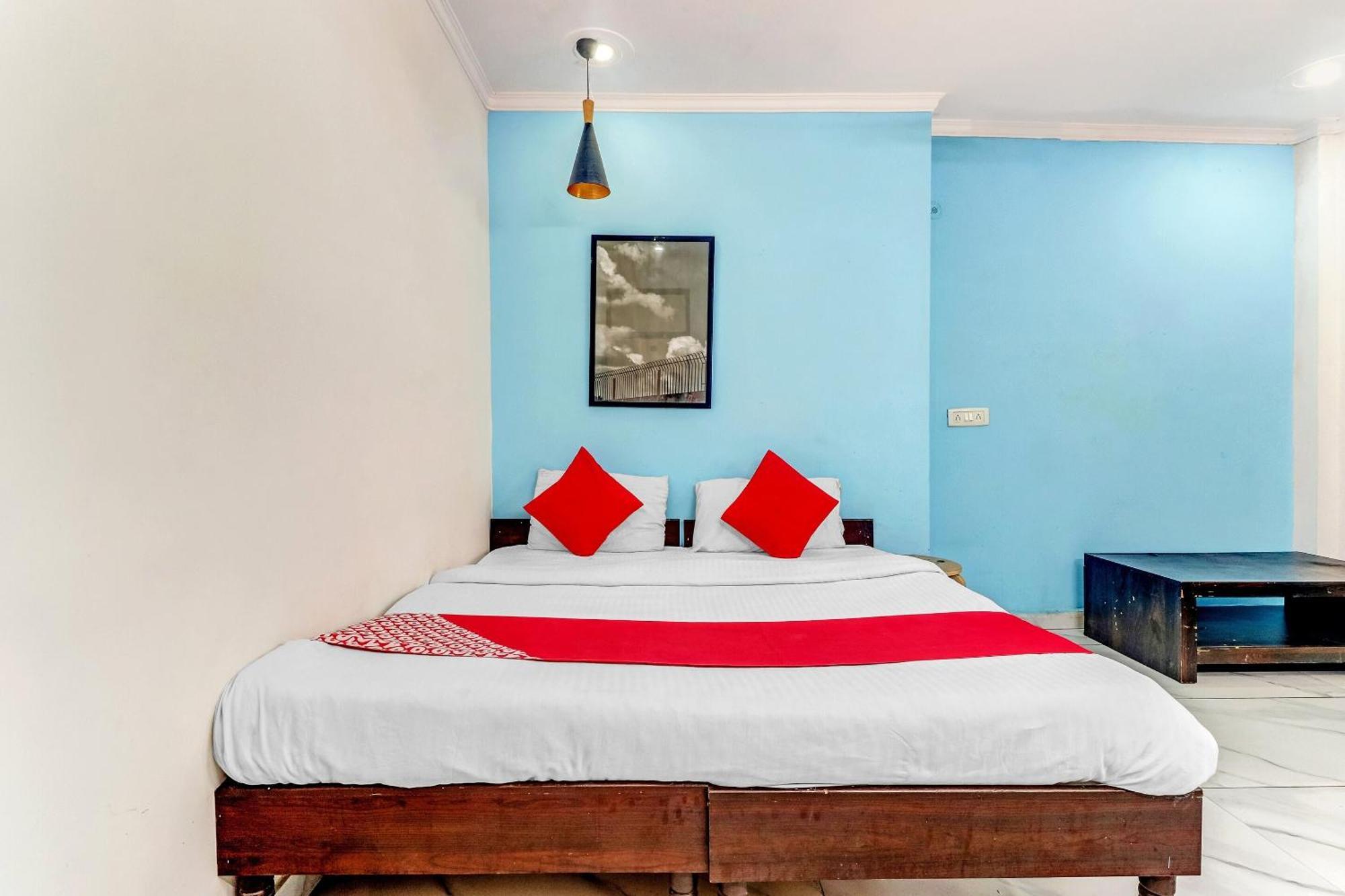 Hotel O Cozy Stay Delhi  Exterior photo