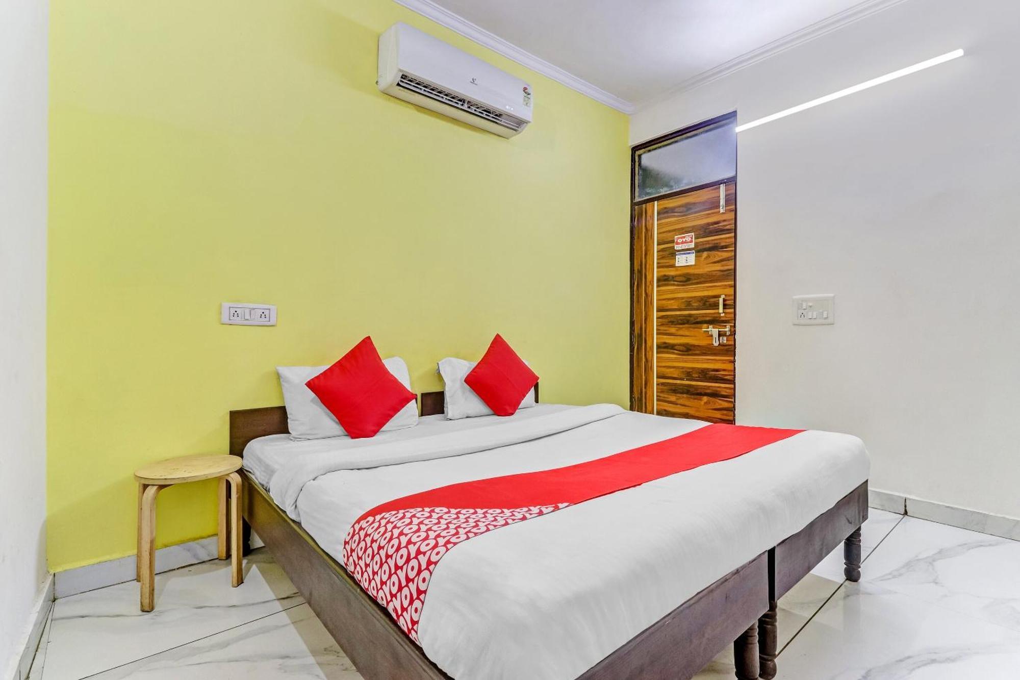 Hotel O Cozy Stay Delhi  Exterior photo